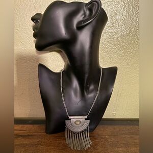 Paparazzi Jewelry Silver and Green Necklace